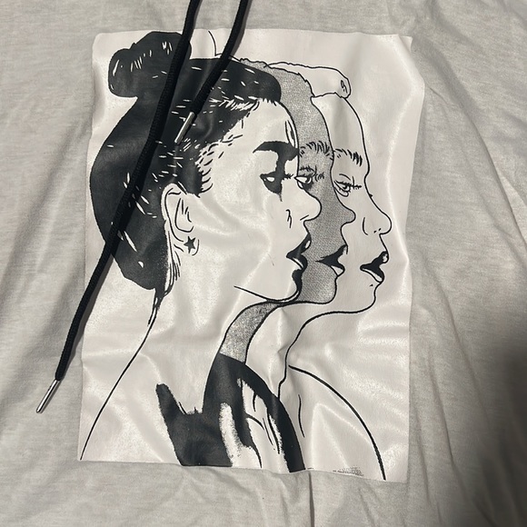 faces top - Picture 2 of 4